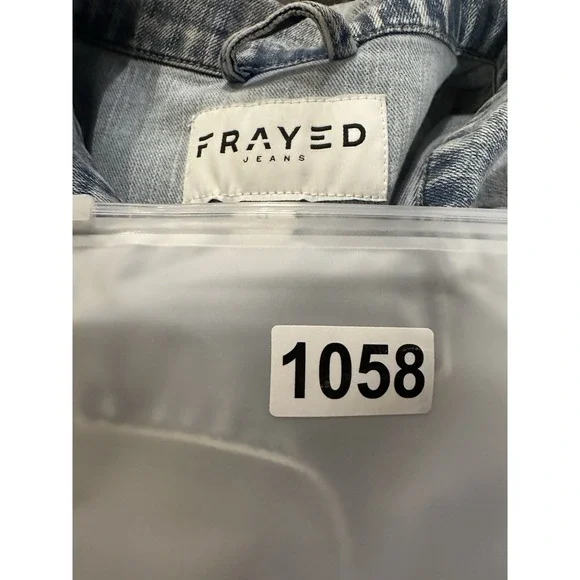 FRAYED Jeans  Denim Jacket Women's Medium Stone/Acid Wash Light Blue Classic‎ - Picture 12 of 12